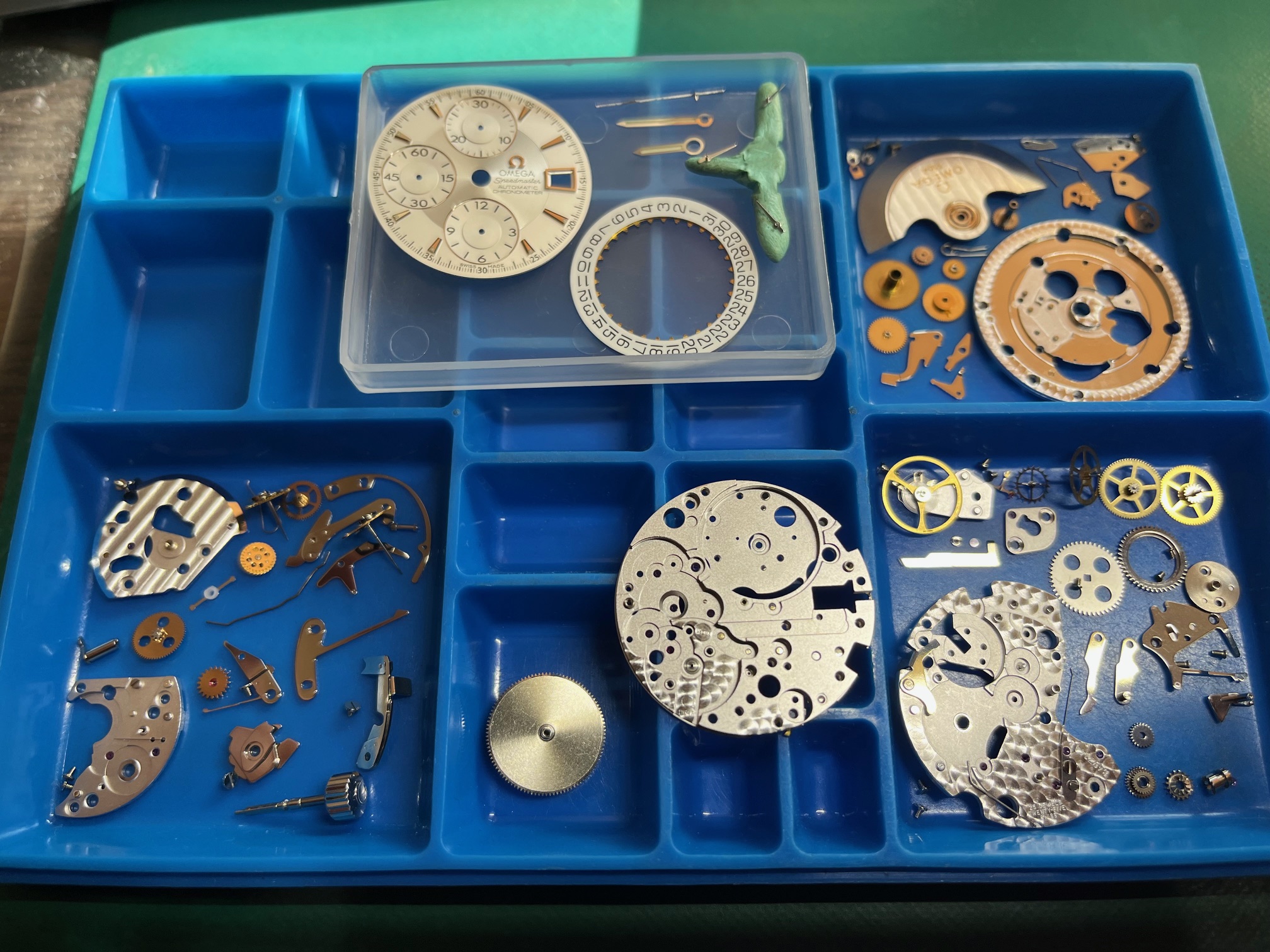 オメガ スピードマスター デイト シルバーツートン SS メンズ 自動巻 1164 オーバ－ホ－ル